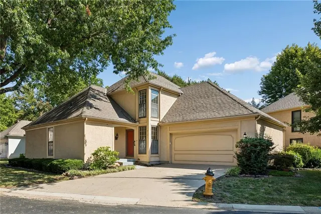 Popular Chatham Court Real Estate