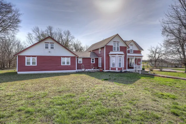 Popular Stotts City Real Estate