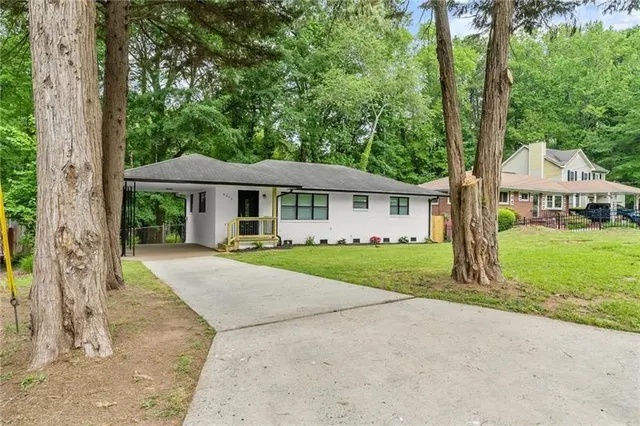 Popular Bonnybrook Estates Real Estate