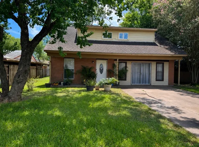 Popular Sheldon Woods Sec 03 Real Estate