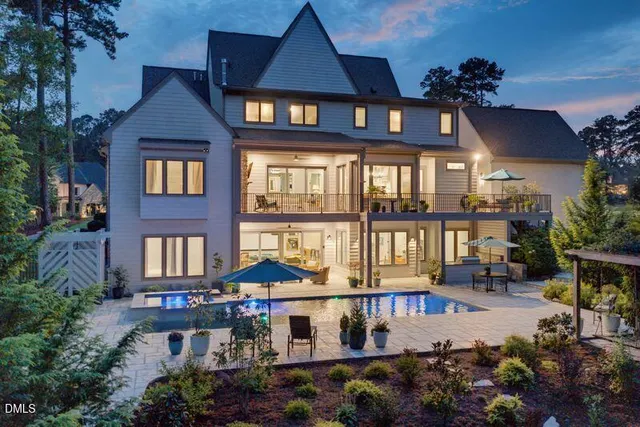 Popular Avalaire Real Estate