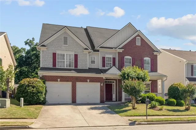Popular Amberleigh PH 2 Real Estate