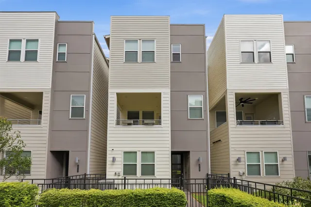 Popular Eado Edge 1 Real Estate