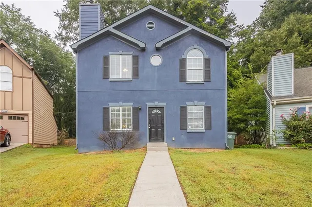 Popular Kennesborough Square Real Estate