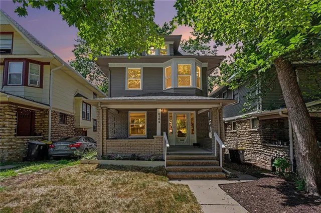 Popular Troost Highlands Real Estate