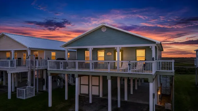 Popular Surfside Beach Ests Real Estate