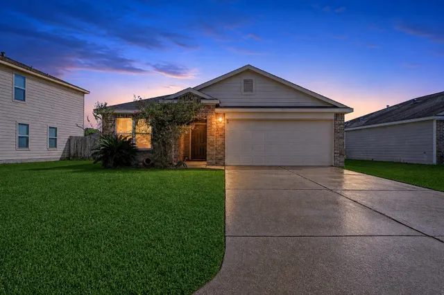 Popular Creekside Village 02 Real Estate