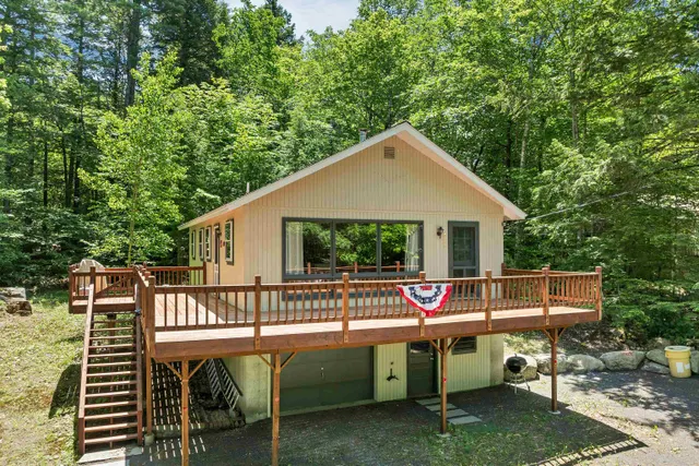 Popular Hills Pond Real Estate