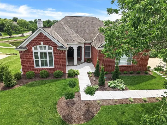 Popular Steeplechase Real Estate