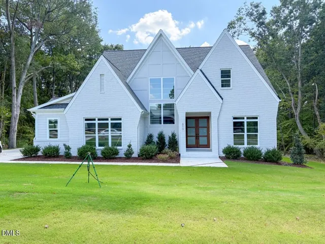 Popular Carriage Farm Real Estate