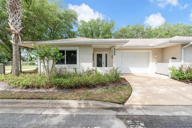 Cheap CAMARY MAUD GROVES SEC 02 Real Estate