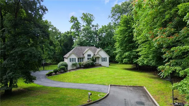 1 Kim Lane, Spring Valley NY 10977