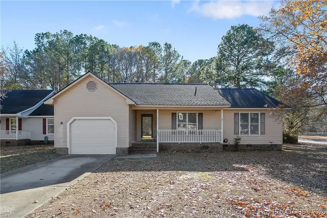 Popular HAMPTON OAK Real Estate