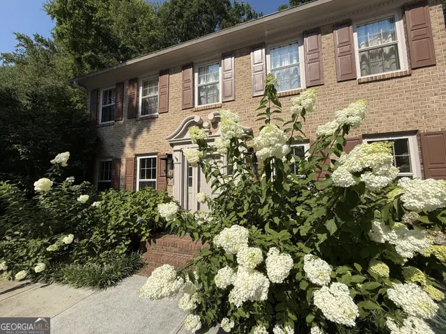 Expensive Lanford Springs Real Estate