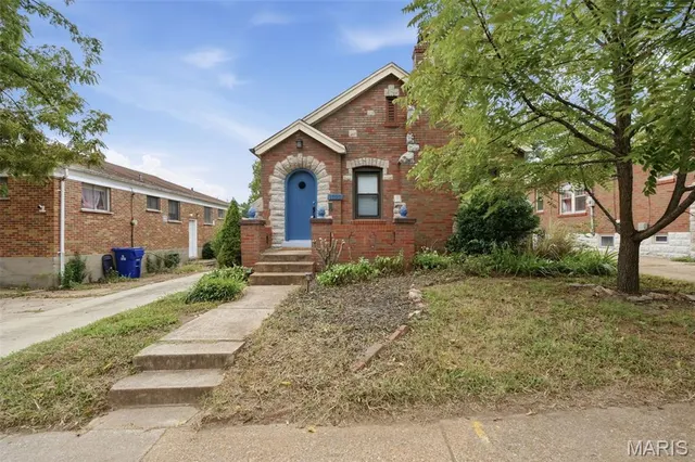Popular Pearl Heights Real Estate