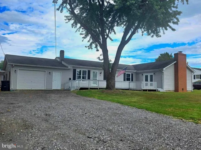 Popular RussellS Paradise Real Estate