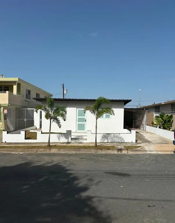Popular VILLA CONTESSA Real Estate