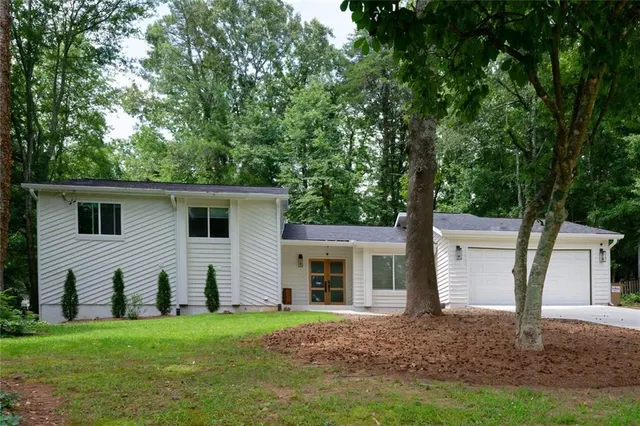 Popular Winter Chase Real Estate