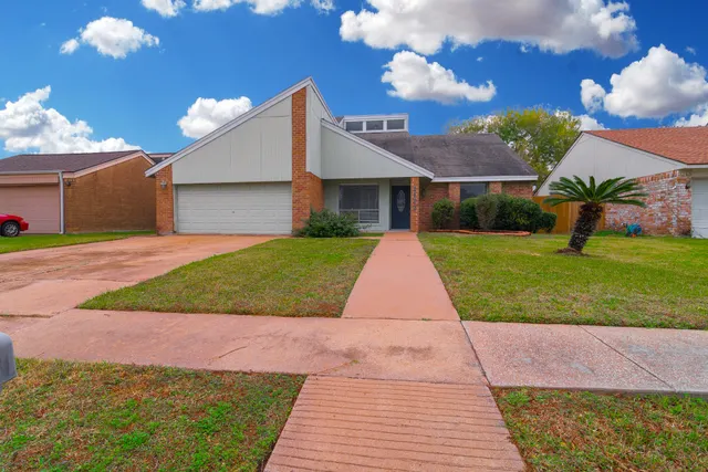 Popular Hunters Glen Sec 3 Real Estate