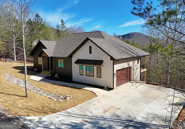 Popular STANDING MEADOWS Real Estate