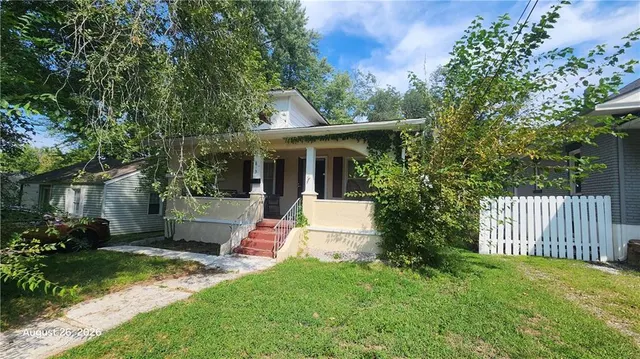Cheap 206 - Independence Area Real Estate