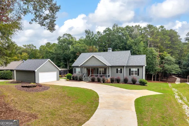 Popular Eastanollee Pointe Real Estate