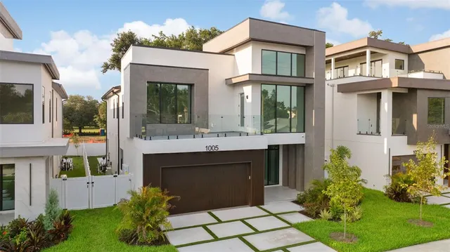 Popular SUBURB ROYAL SUB Real Estate