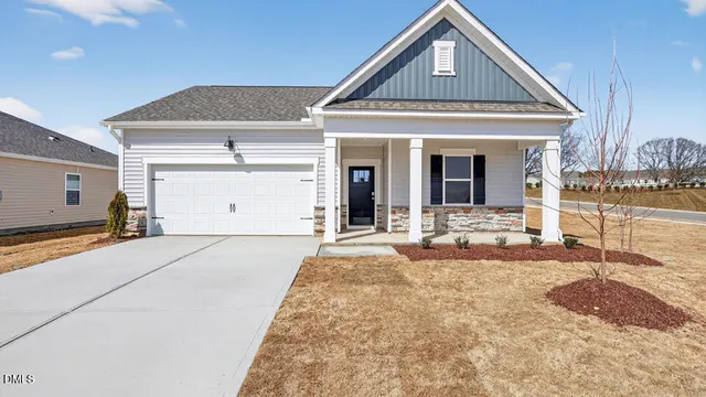 Popular Honeycutt Oaks Real Estate