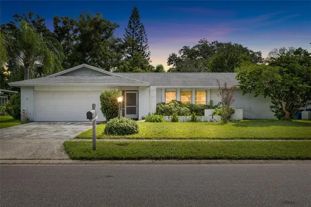 Popular WILDWOOD OF COUNTRYSIDE Real Estate