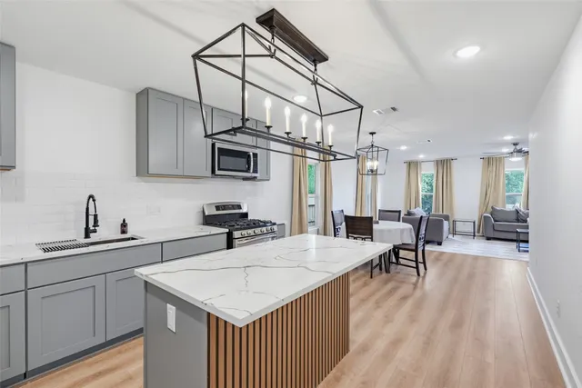 Popular Fidelity Add Real Estate