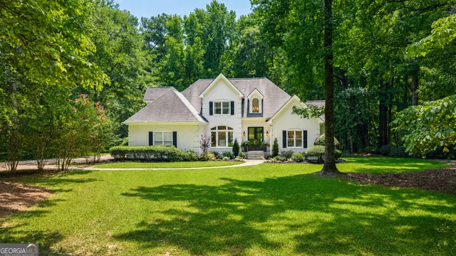 Popular Hodgsons Place Real Estate