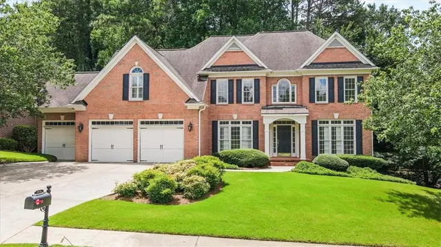 Popular East Hampton Real Estate