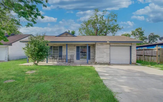 Cheap Freeway Manor Sec 07 Real Estate