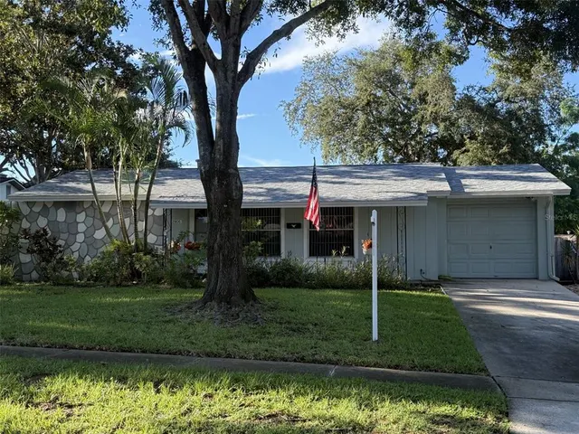 Cheap WOODVALLEY UNIT 5 Real Estate