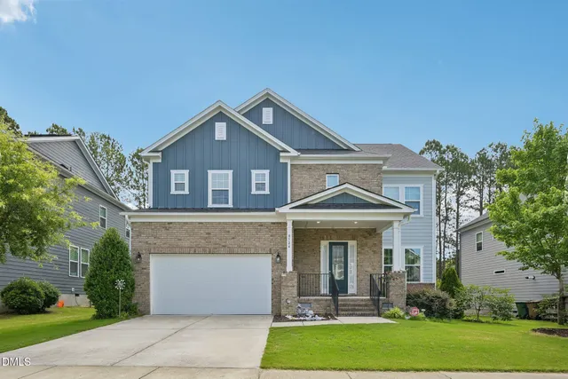 Popular Darlington Woods Real Estate