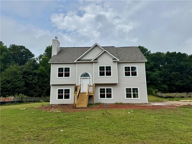 Popular Williams Bluff Real Estate