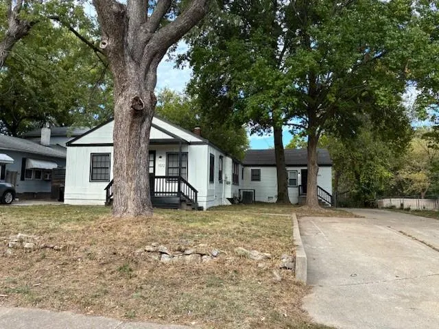 Popular Fairmount Place Real Estate