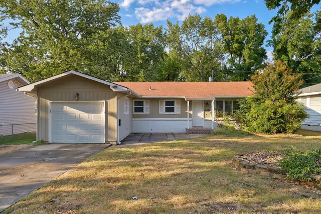 Popular Dobbs Matthews Real Estate