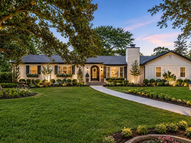 Popular Peachcrest Homesites Real Estate