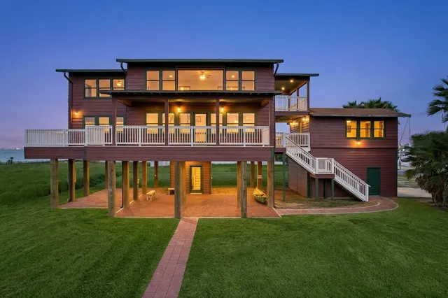 Popular Puesta Del Sol Real Estate