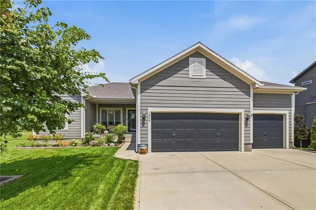 Popular Ward Park Place Real Estate