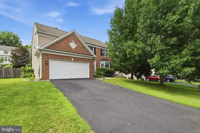 Popular Winding Creek Estates Real Estate