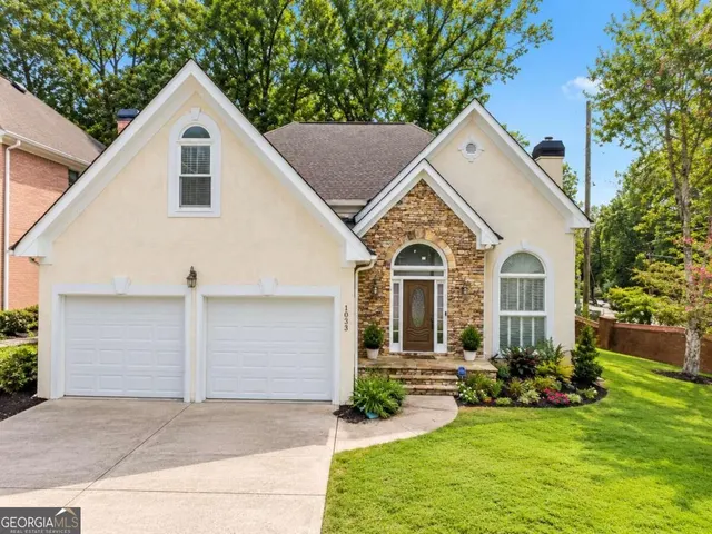 Popular Spalding Club Real Estate