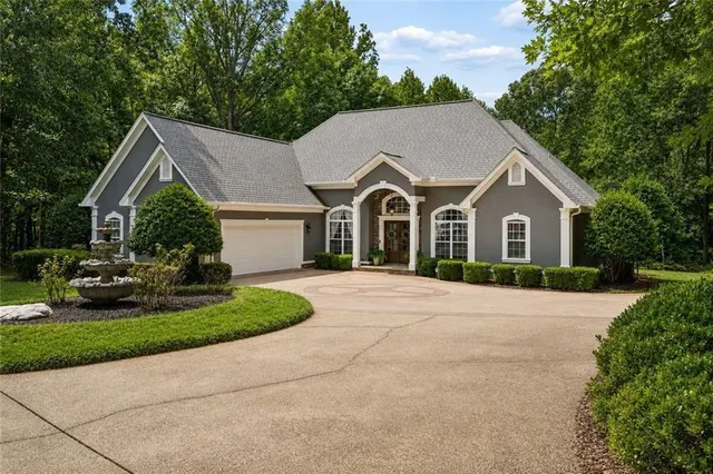 Popular Shalom Real Estate
