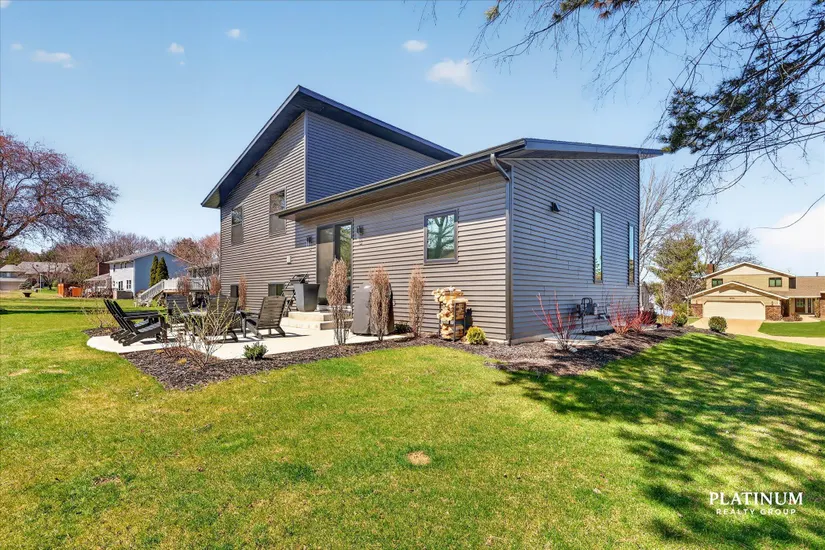 6879 Vista De Oro Drive Ne, Rockford, MI, 49341 - Photos, Videos
