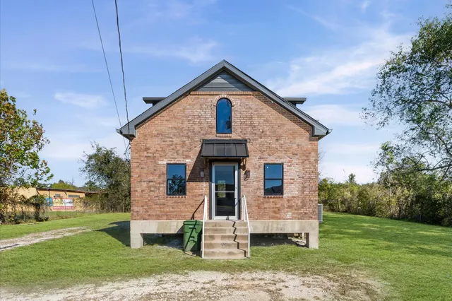 Popular S TWN LIBERTY Real Estate