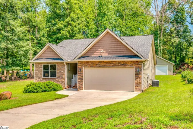 Popular Rockcrest Woods Real Estate
