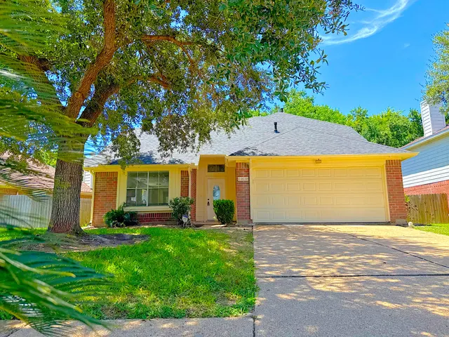 Popular 3 Pearland Real Estate