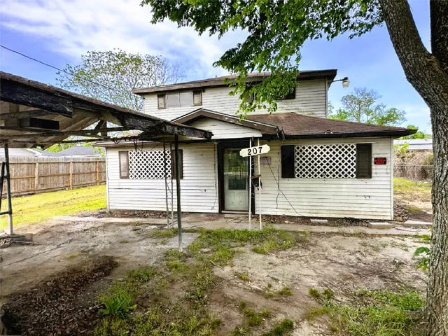 Cheap Highlands Townsite Real Estate