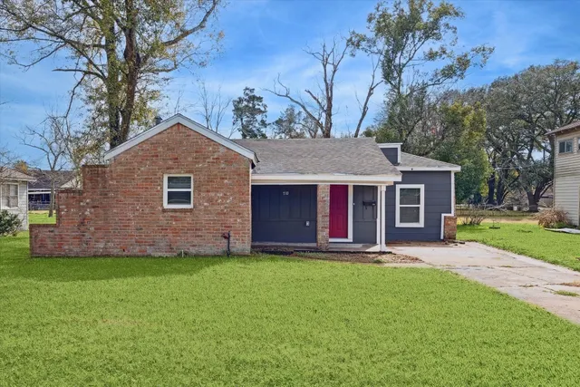 Popular Arnold Angleton Real Estate